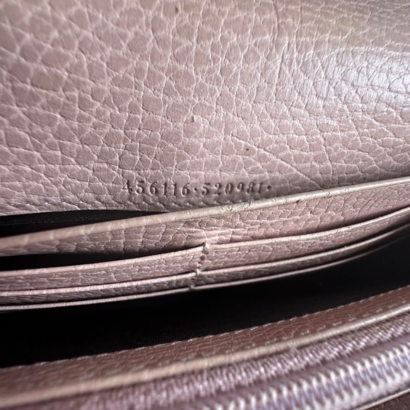 Gucci Marmont Bi fold light nude pink pebbled leather long wallet - Picture 13 of 16